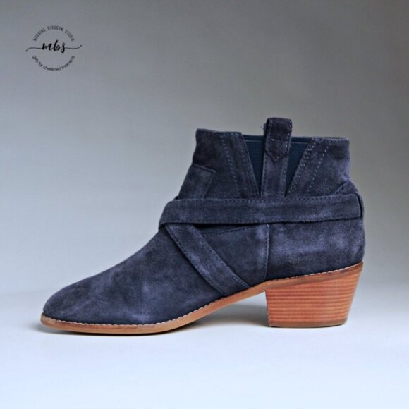 Cole Haan Jensynn Suede Ankle Bootie Navy Women 9 - Picture 7 of 14